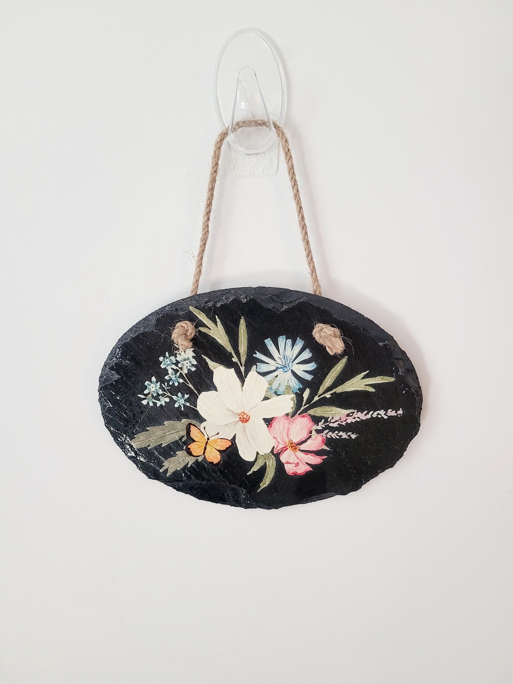 Floral Slate Wall Hanging with Rope - Black